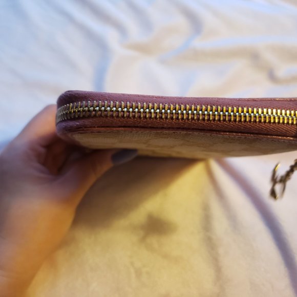 2007 Gucci Agenda/Planner Wallet - Picture 5 of 11